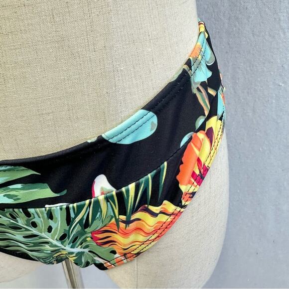 Shein Cheek Tropical Print Bikini Bottom Only Size Medium NWT Hawaiian Beach - Picture 7 of 15